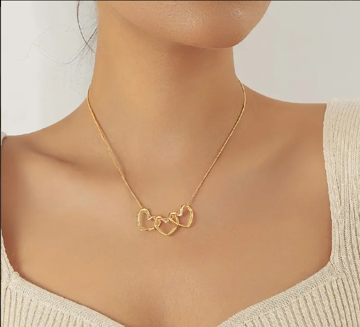 Colar Minimalista com Pendente de Coração Dourado 🌟 – Aço Inoxidável 304, Elegante e Versátil