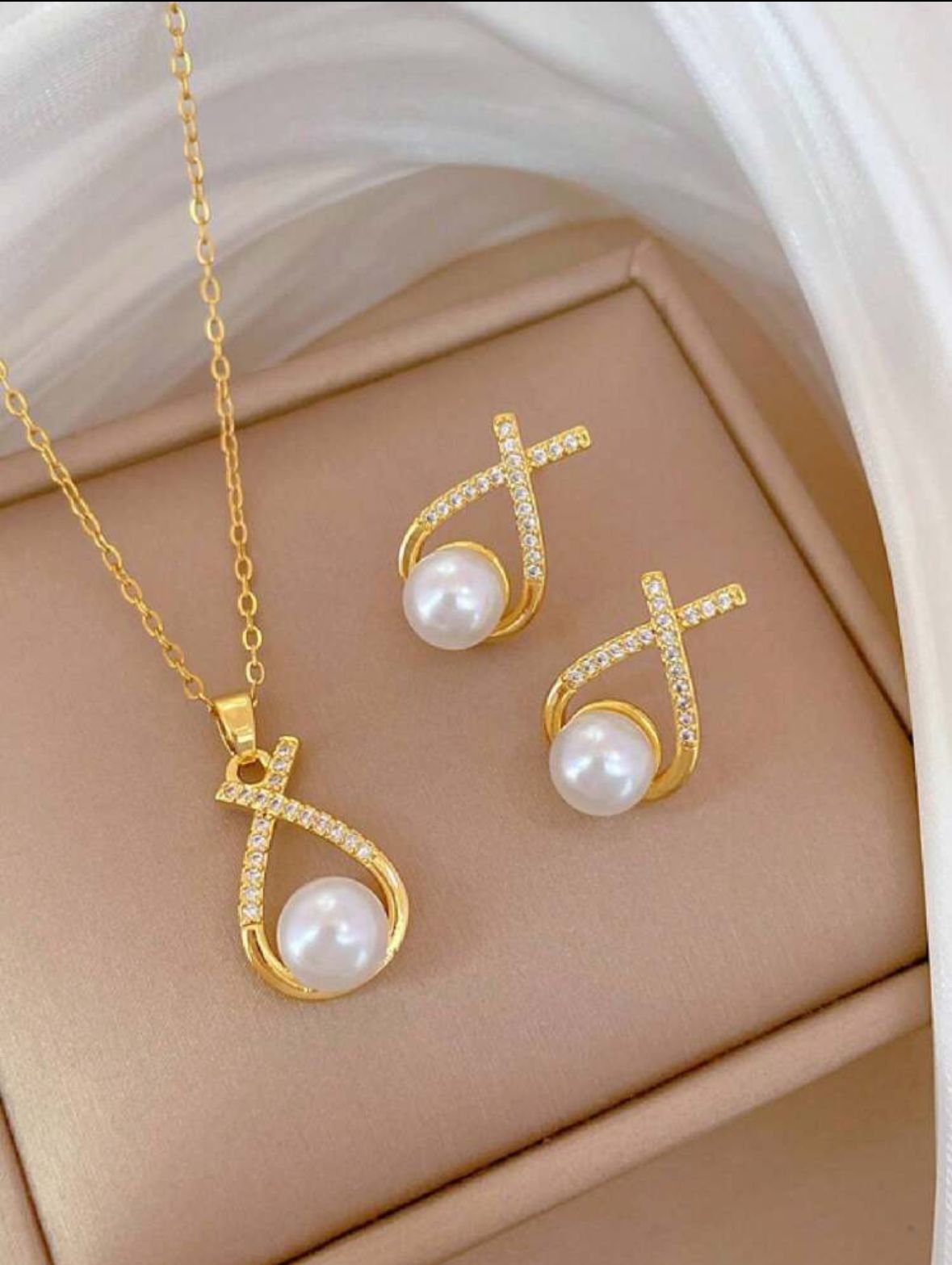 ✨ Conjunto Delicado de Colar e Brinco de Pérola 💎